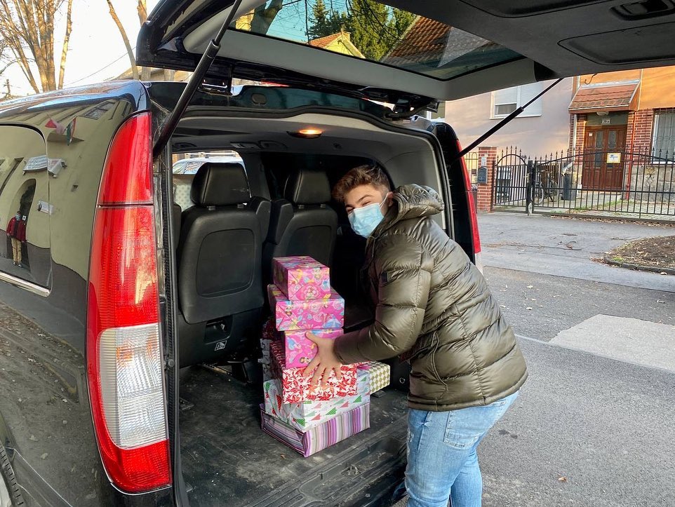 aic-charity-service-004