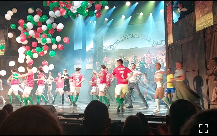 aic-puskas-musikal-007