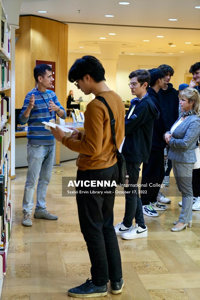 aic-szabo-ervin-library02244