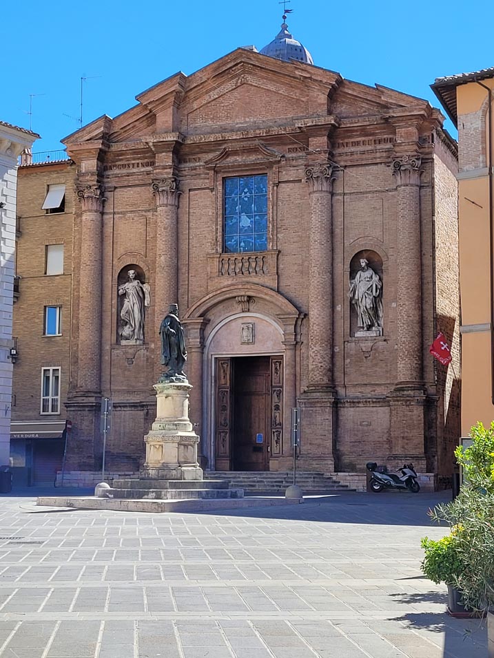 Foligno, the city in Umbria – aic (14)