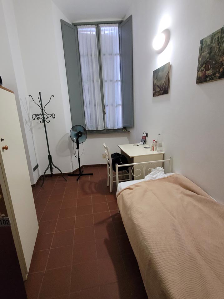 aic-Palazzo Pierantoni_ The Hostel where students will stay (4)