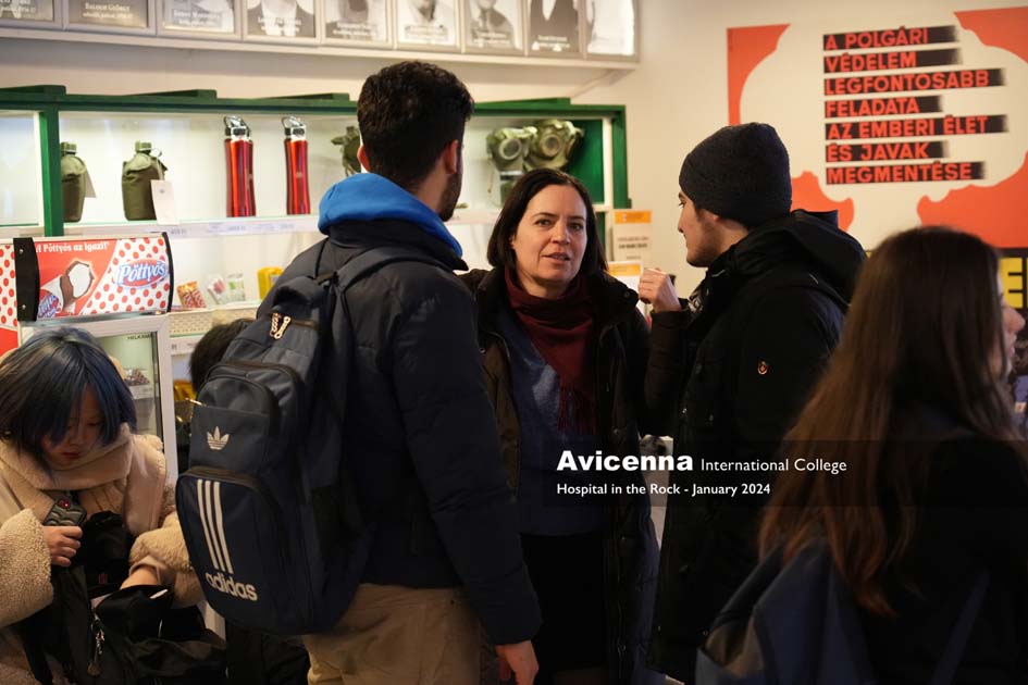 avicenna-student-visit-to-rock-hospital-20244